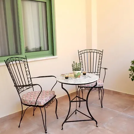 Yannis Guest House Aegina Exteriér fotografie